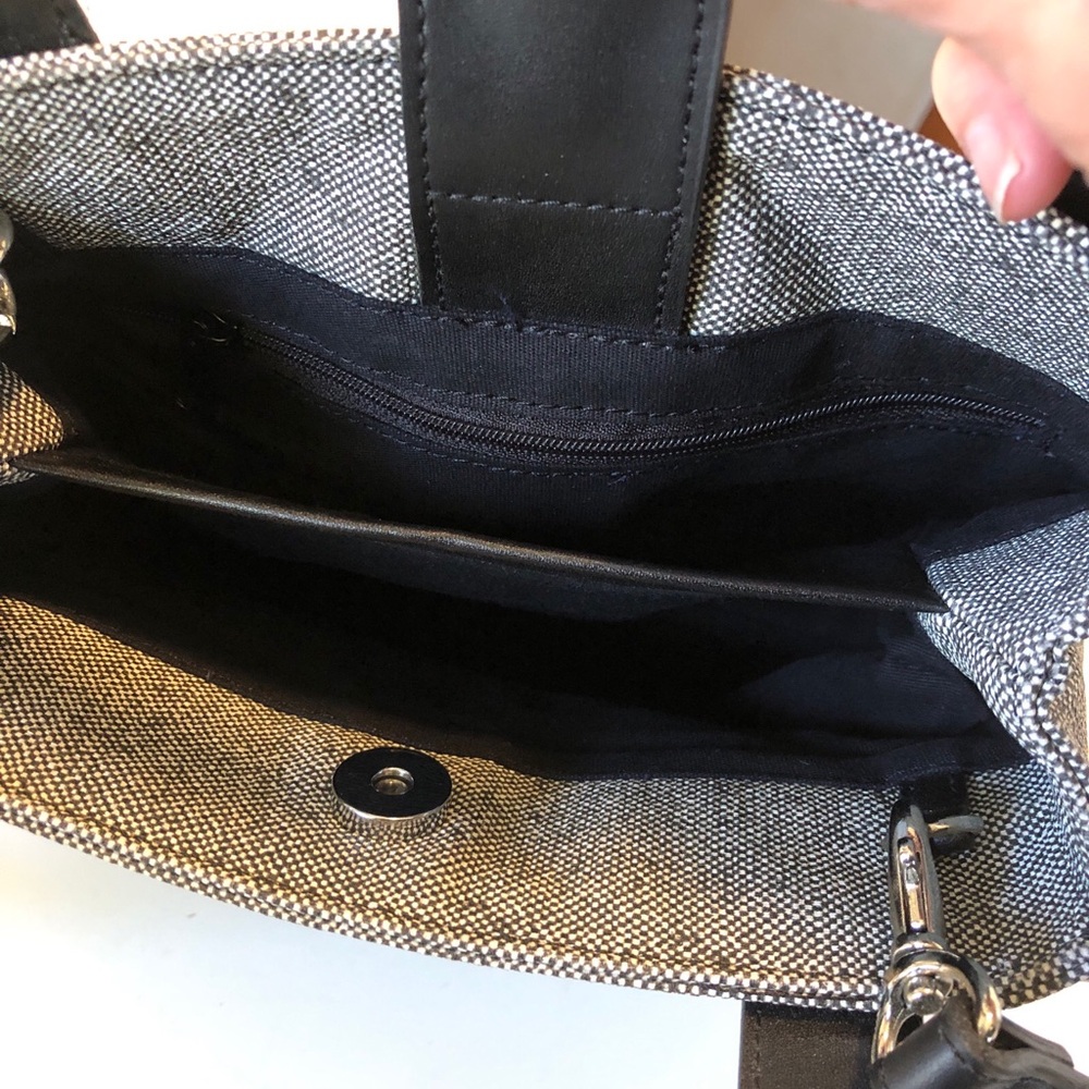 Esprit de corp black and white handbag with removable crossbody strap - Picture 7 of 14